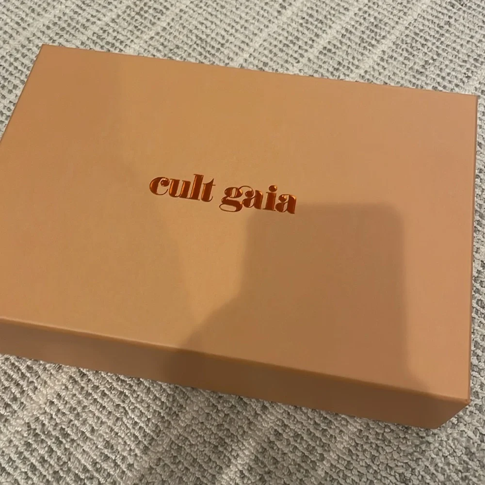New in box Cult Gaia Ark bag - Picture 6 of 6